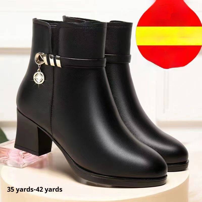 Velvet Thermal Non-slip Middle-aged And Elderly Female Boots - ALL-IN-ONE GENSTORE & SERVICES