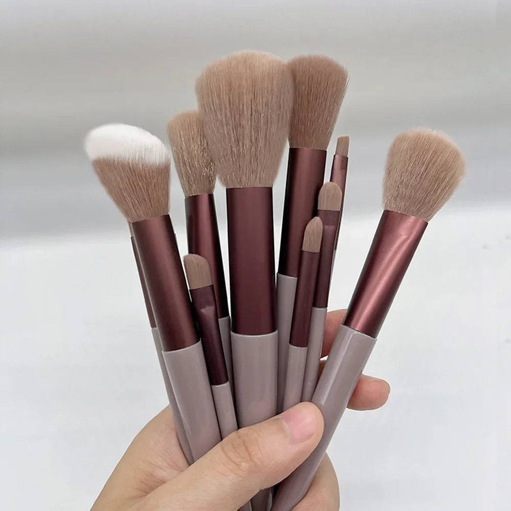 Incredible Makeup & Eyeshadow Brush Set with Essential Tools Bag