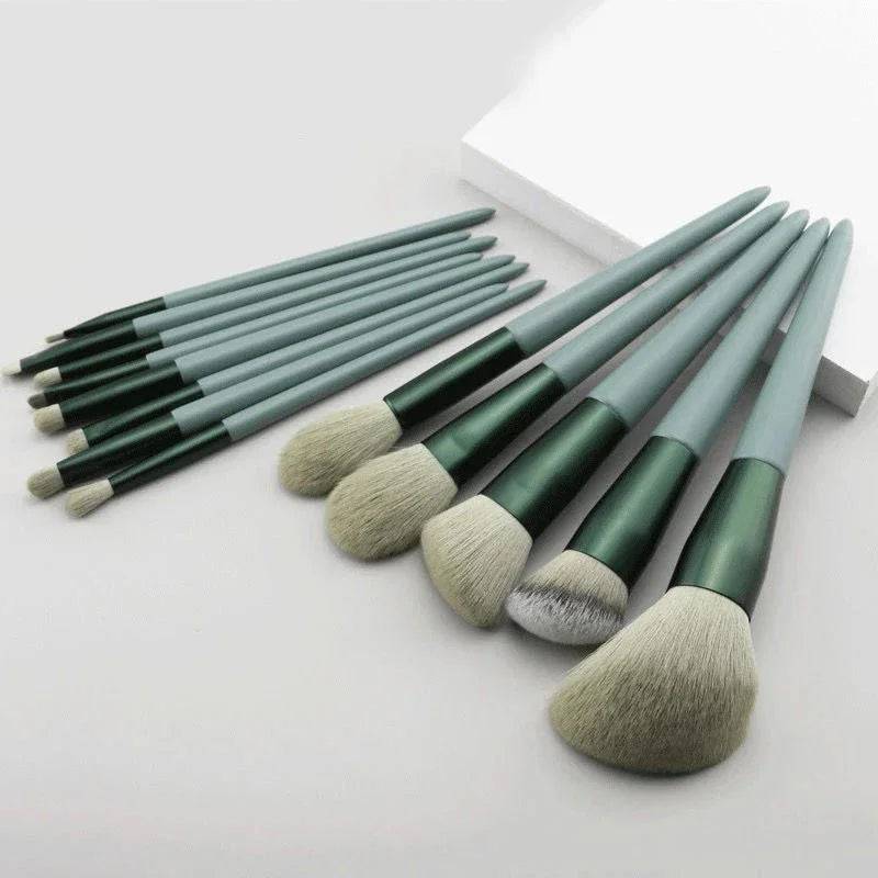 Incredible Makeup & Eyeshadow Brush Set with Essential Tools Bag